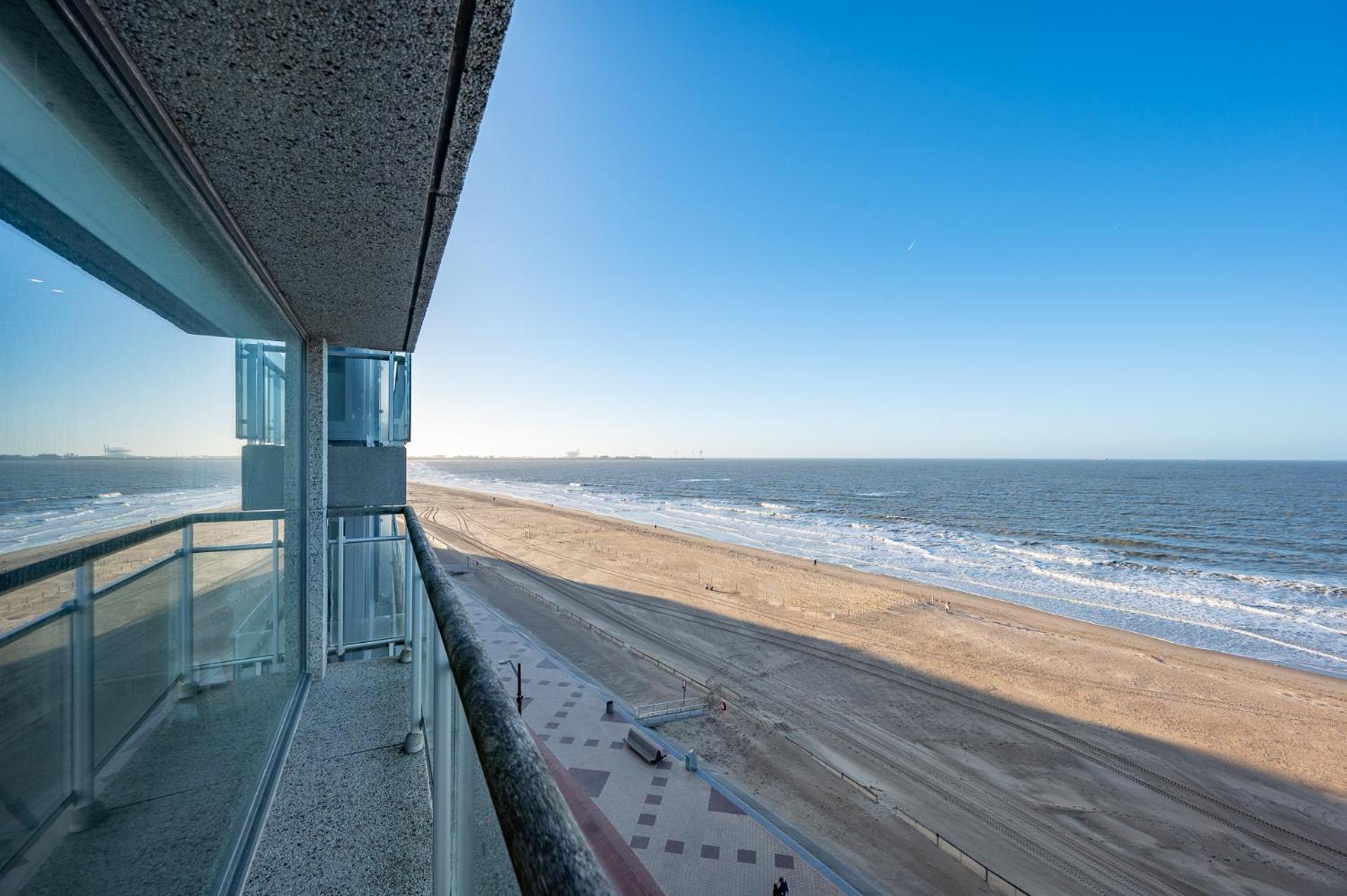 7E Verdiep Appartement Op De Zeedijk In Knokke Voor Max 6 Personen Kültér fotó