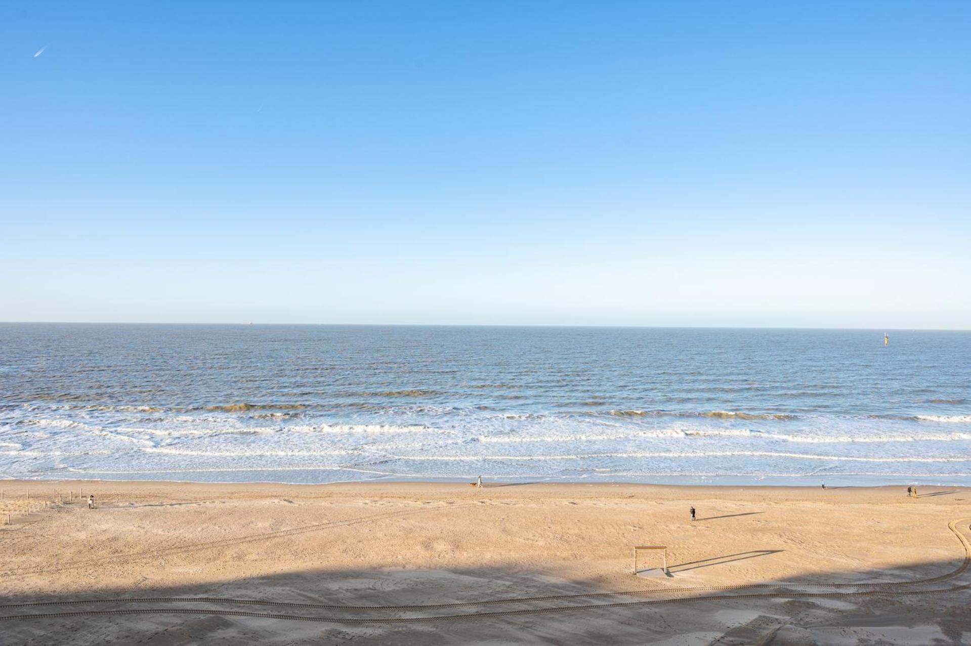 7E Verdiep Appartement Op De Zeedijk In Knokke Voor Max 6 Personen Kültér fotó